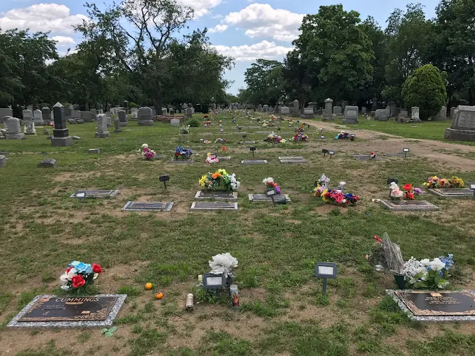 springfield cemetery monuments